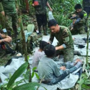 Colombie : un documentaire en préparation sur la survie des quatre enfants indigènes pendant 40 jours seuls dans la jungle amazonienne après un accident d’avion