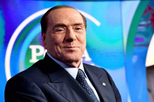 De l’immobilier à la télé, Berlusconi l’entrepreneur habile et innovant