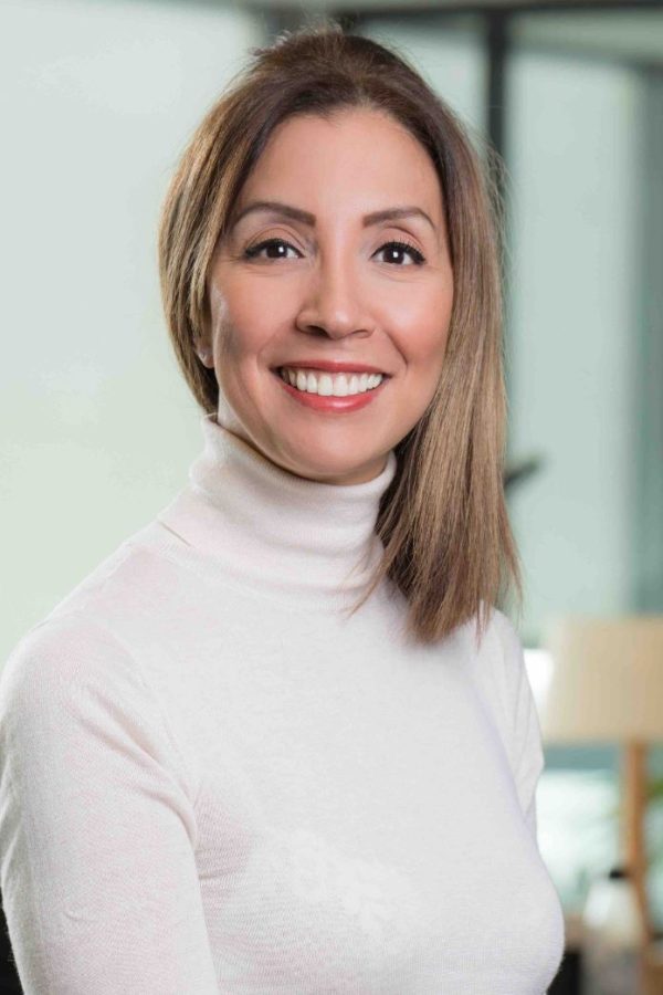 «CB News» : Fouzia Kamal (ex. Havas) succède à Frédéric Roy à la direction de la rédaction
