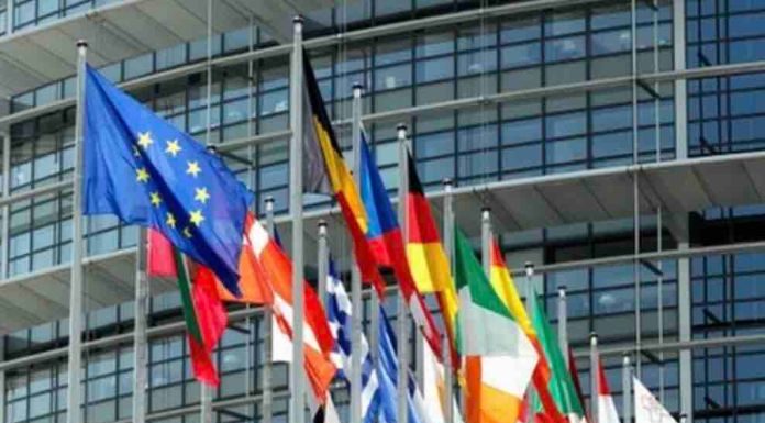 Protection des mineurs : l’UE dévoile une application de vérification d’âge