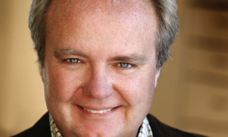 T. JENNINGS (1895 Films) : «Nos documentaires ont un style unique, sans narration ni interviews»