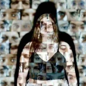 France 5/ «Le monde en face» : l’inédit «Enfants sous influence, surexposés au nom du like» dimanche 17 septembre à 20h55