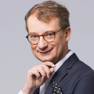 P. SIRACUSA (France Télévisions) : «Nous avons pour ambition de proposer des formats incarnés»