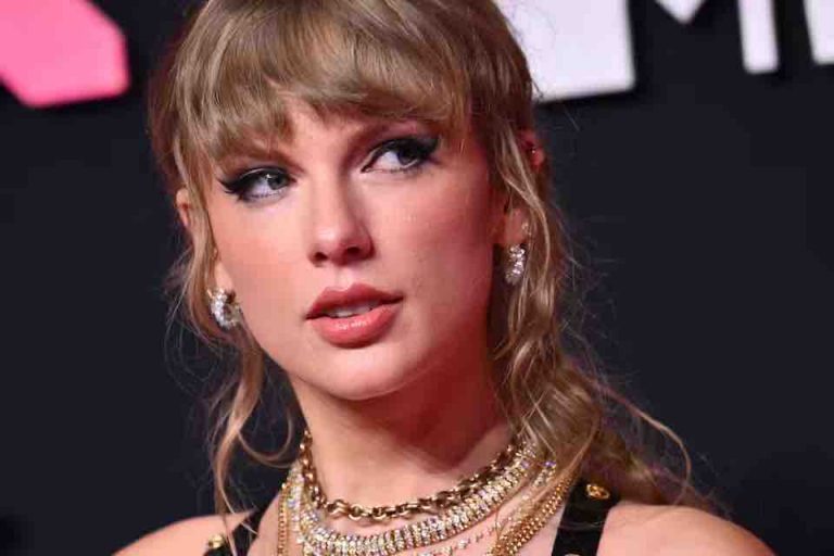 Le premier groupe américain de la presse régionale Gannett, recherche journaliste «énergique» pour couvrir … Taylor Swift