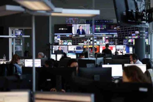 L’utilisation de l’intelligence artificielle dans le journalisme, perçue comme une opportunité mais aussi une menace