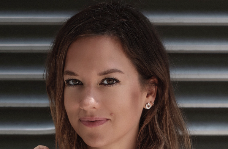 Julie BOGAERT (Snapchat) : «Snapchat a été conçu pour être l’antidote aux réseaux sociaux»