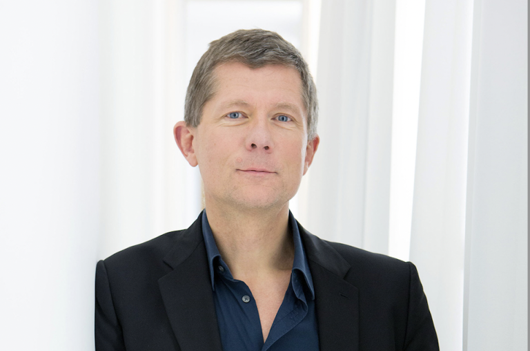 Rodolphe BUET (Newen Connect) : «Fiction : le format 4 ou 6 épisodes est privilégié par les chaînes linéaires»