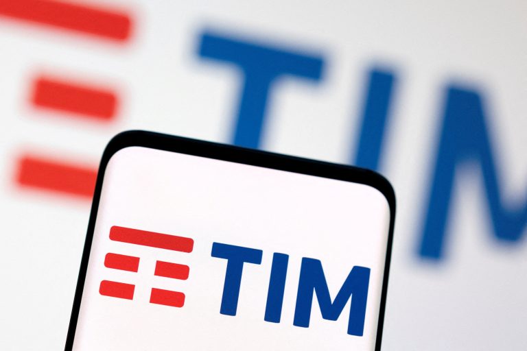 Cession / Telecom Italia : Vivendi prêt à engager une action en justice