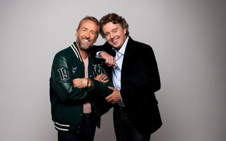 Alex Vizorek et Philippe Caverivière lancent un late show «à la française» sur France 2 