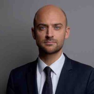 Le ministre délégué chargé du Numérique Jean-Noël Barrot annonce un accord entre l’Etat et Orange pour relancer les déploiements de la fibre