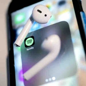 Le projet de taxe sur le streaming musical provoque la colère des plateformes