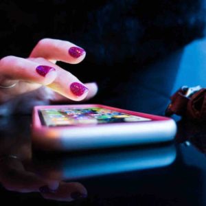 Les Français passent presque 4h par jour sur les applications mobiles
