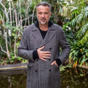 S. BASSET (Vandelay Industries) : "Je prépare un documentaire sur le monde du stand-up pour France Télévisions"