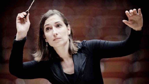 ARTE : Bertrand Bonello met en scène «Transfiguré - 12 Vies de Schönberg» à la Philharmonie de Paris