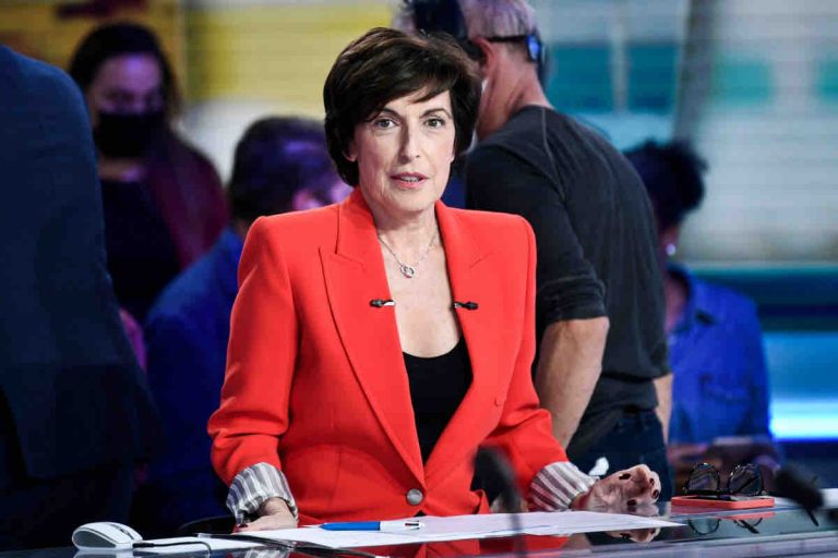 La journaliste de LCI Ruth Elkrief sous protection policière après un tweet polémique de Mélenchon, annonce Darmanin