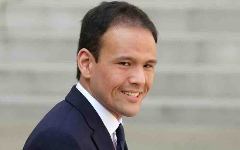 La position de la France sur l’intelligence artificielle (IA) non dictée par des «intérêts privés», a expliqué mercredi le gouvernement