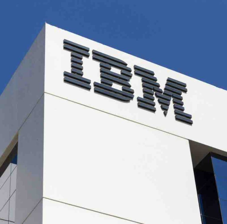 Meta, IBM et des dizaines de start-up et de chercheurs appellent à un futur «ouvert» pour l’IA