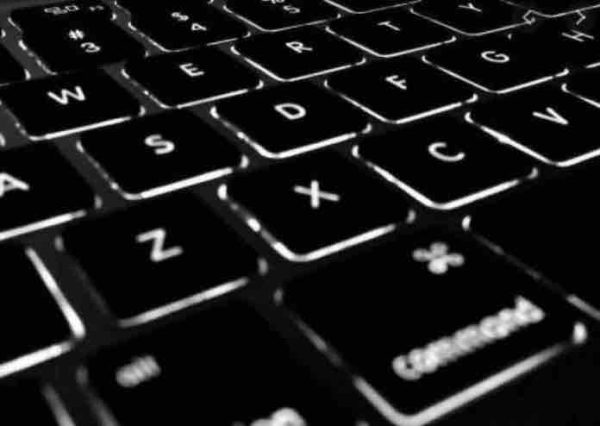 Mort de Thomas: enquête ouverte à Paris par le Pôle national de lutte contre la haine en ligne (PNLH) sur des messages haineux et la diffusion des identités des suspects
