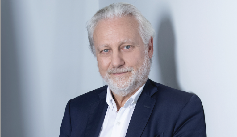 Y. BIGOT (TV5MONDE) : «Pour nos 40 ans, TV5MONDE déploie un dispositif exceptionnel : 19h de direct»