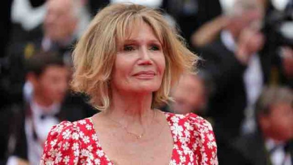 Clémentine Célarié se «désolidarise» de la tribune de soutien à Depardieu qu’elle avait signée, jugeant qu’elle s’était «trompée»