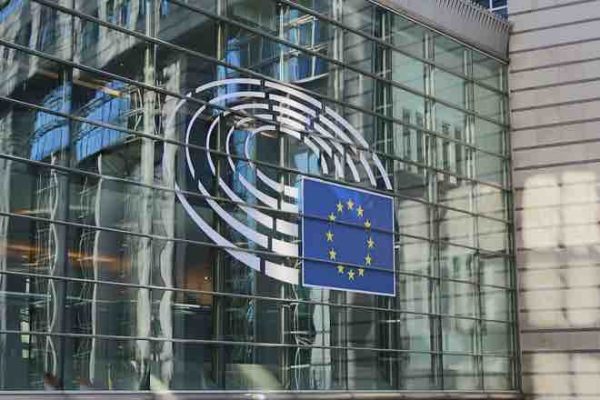 La Commission européenne réclame un meilleur accès aux données de17 grandes plateformes en ligne