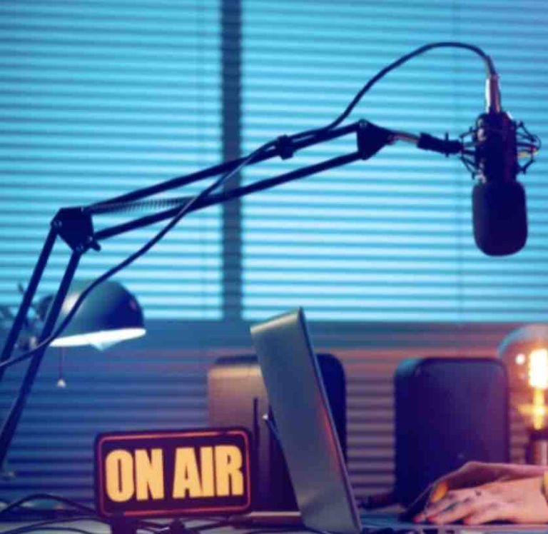 Le SIRTI, le SRN, le SRGP et le SNRC créent la fédération des employeurs de la radio privée