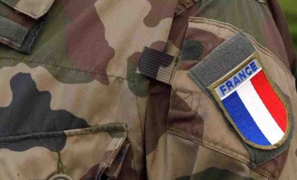 Trois journalistes de Radio France et Disclose échappent à une mise en examen après leur enquête sur des soupçons de favoritisme dans l’armée