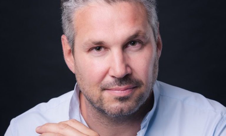 Y. BOZZI (Digital Baby Boomer) :  «Plus de 80 % des boomers possèdent un compte Facebook»