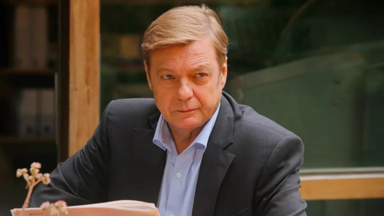 C8 : «Commissaire Magellan», leader du Prime TNT 