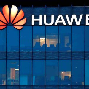Perquisition chez Huawei en France : soupçons d’atteintes à la probité
