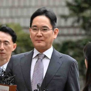Un tribunal sud coréen acquitte l’héritier et patron du groupe Samsung, dans une affaire de fusion de deux entreprises du groupe en 2015