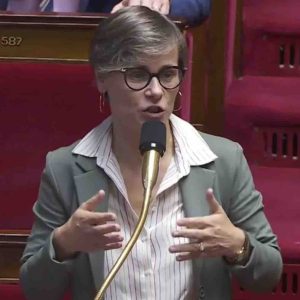 Une députée écologiste lance une pétition contre le renouvellement des fréquences des chaînes de télévision CNews et C8