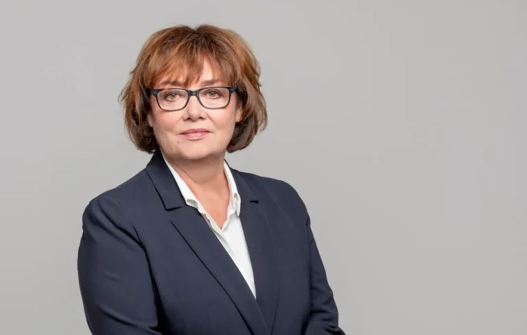 La France insoumise condamnée pour l’utilisation de l’image de Nathalie Saint-Cricq dans sa campagne 