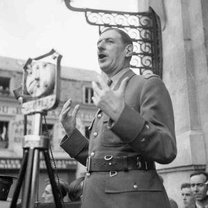 Dana Productions: la nouvelle fiction documentaire «de Gaulle, le commencement» en tournage dès le 2 avril