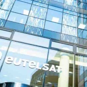 Eutelsat OneWeb : lancement des services de connectivité destinés à la mobilité terrestre