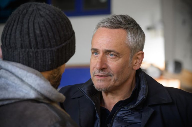 France 2 : «Simon Coleman», leader du Prime vendredi, en hausse 