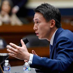 Le patron de TikTok a promis de lutter en justice après l’ultimatum américain qui l’oblige à couper ses liens avec sa maison mère chinoise ByteDance