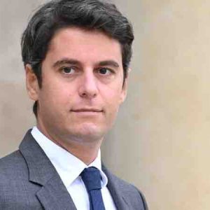 L’IA va «simplifier» le quotidien des Français dans leurs démarches administratives, promet Gabriel Attal