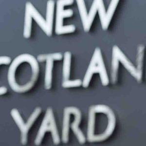 Scotland Yard infiltre un site utilisé par des délinquants pour escroquer des victimes en ligne dans le monde entier