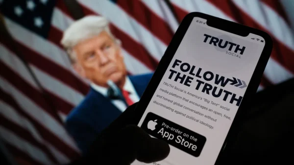 Trump Media voit sa valeur fondre sur Wall Street, avenir incertain pour l’ex-président 
