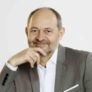 J.E VALLI (Radioplayer) : «Nous allons tester l’IA générative pour valoriser notre offre de podcasts»