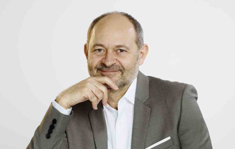 J.E VALLI (Radioplayer) : «Nous allons tester l’IA générative pour valoriser notre offre de podcasts»