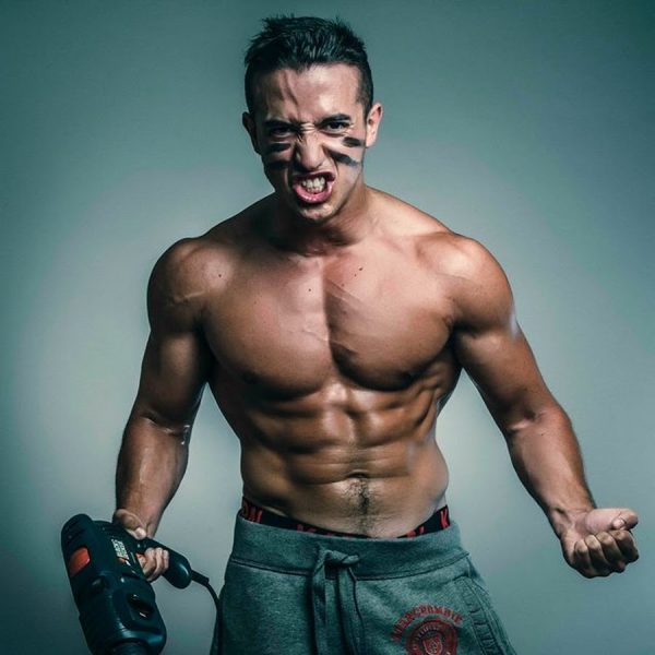 YouTube : Tibo InShape détrône Squeezie avec plus de 18,9 millions d’abonnés 