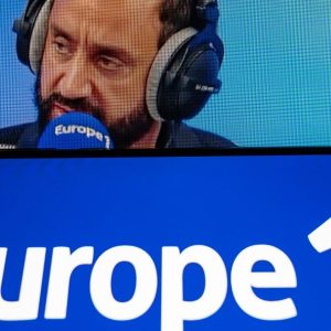 Europe 1 : mise en demeure par l’Arcom pour manque de «mesure» et d’«honnêteté» dans l’émission de Cyril Hanouna