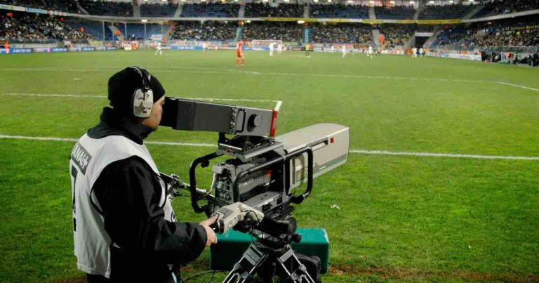 La LFP étudie une offre de DAZN et envisage une chaîne 100% Ligue 1 avec Warner Bros 