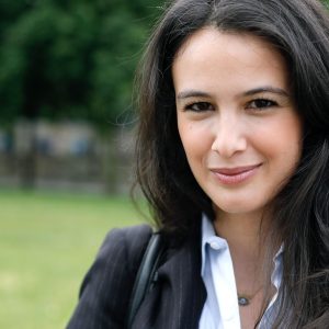 France Inter : Lilia Hassaine prend les rênes d’une nouvelle émission littéraire 