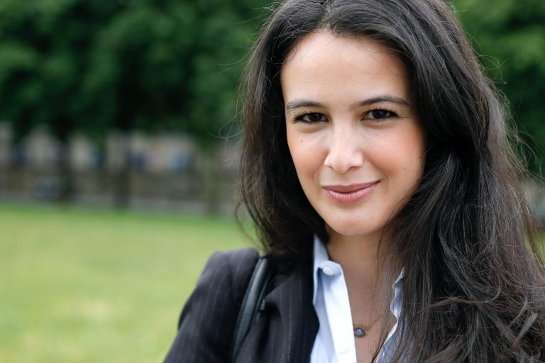 France Inter : Lilia Hassaine prend les rênes d’une nouvelle émission littéraire 