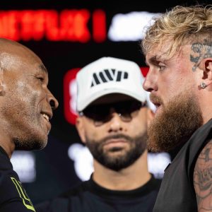 Mike Tyson contre Jake Paul : le duel est reprogrammé au 15 novembre suite à des problèmes de santé 