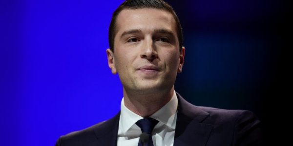 Jordan Bardella Réaffirme la Volonté du RN de Privatiser l’Audiovisuel Public