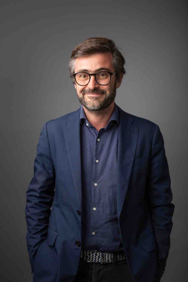 Groupe Bayard : Loup Besmond de Senneville nommé rédacteur en chef de «La Croix»